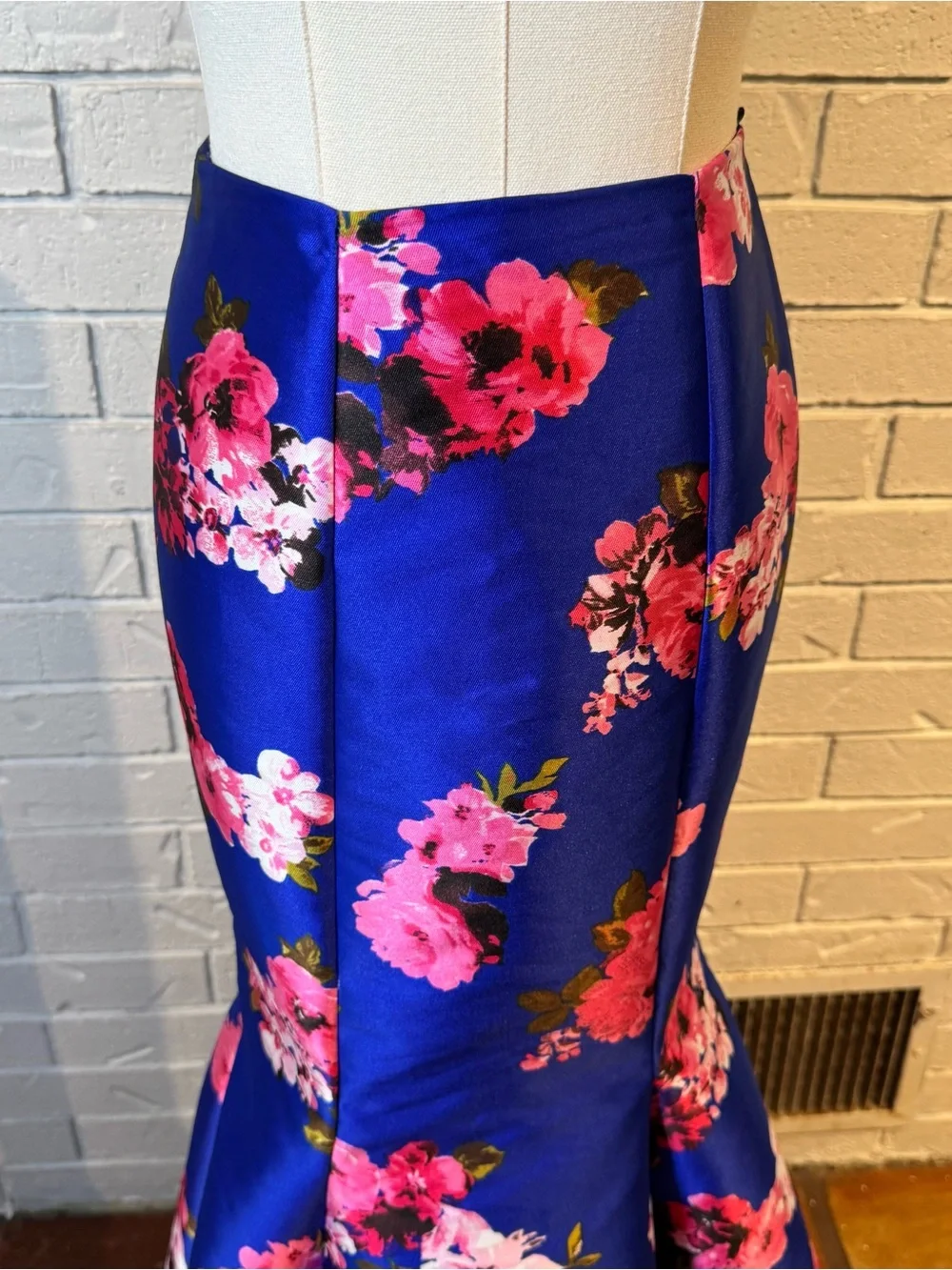 B. Darlin Blue Pink Floral Mermaid Fit and Flare Formal Maxi Skirt Womens 1/2
